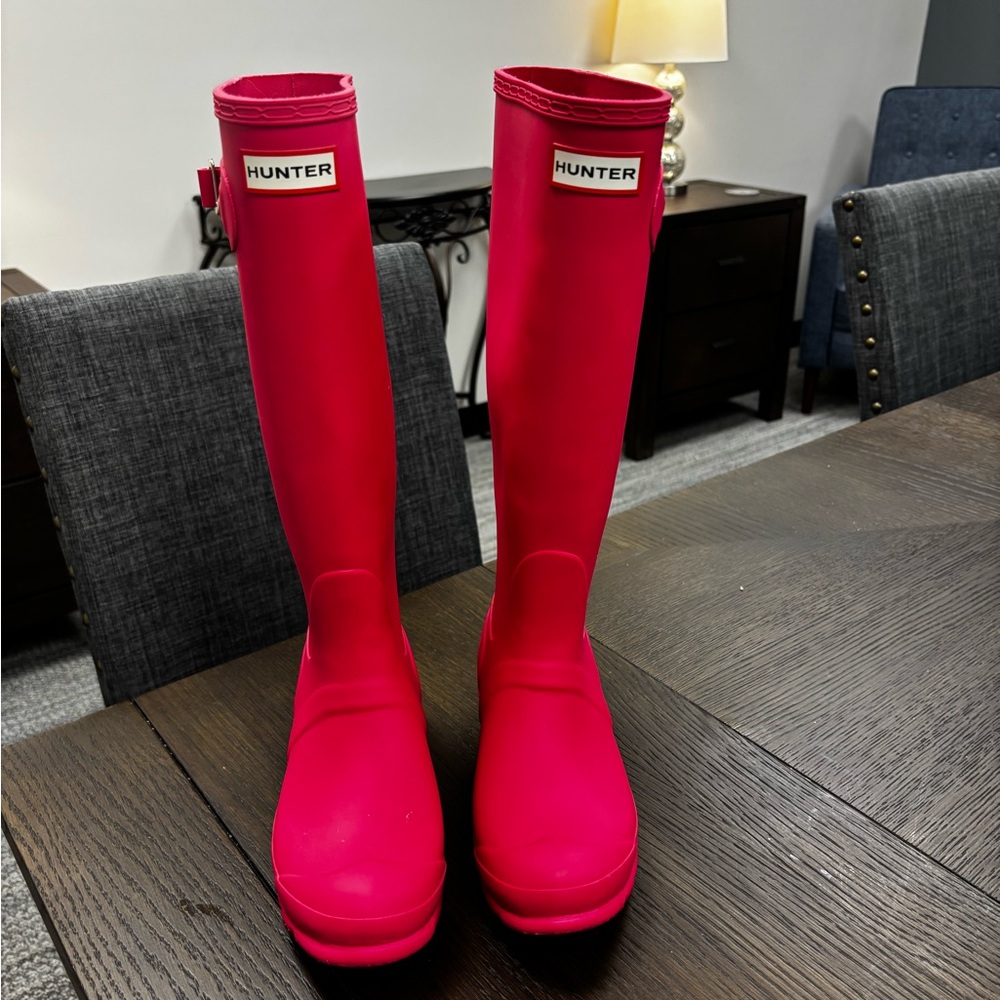 Hunter Women's Matte Hot Pink Tall Rain Boots
